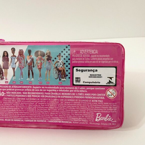 Barbie Fashionistas Doll 201 Graffiti Print Shirt Dress - Picture 8 of 13